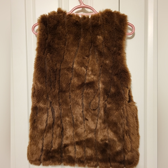 New without tags size 11/12 Zara kids fur vest - Picture 2 of 2